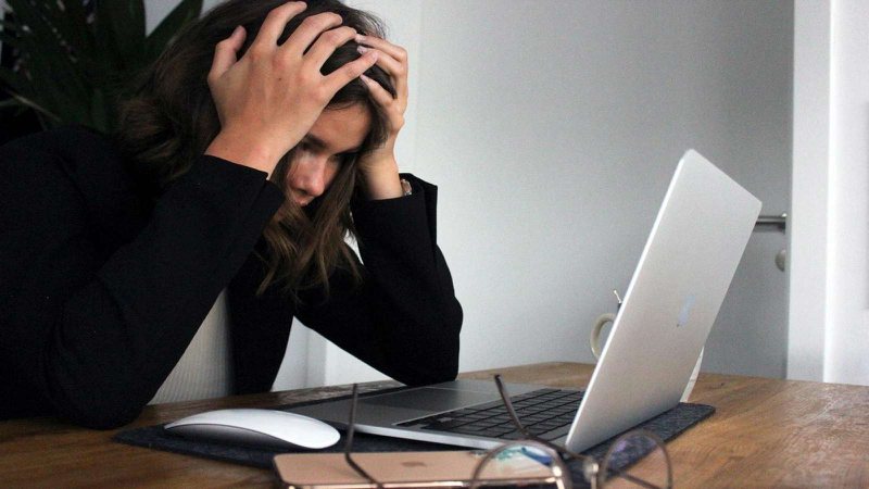 Những Dấu Hiệu Bệnh Tiền Đình Ở Người Trẻ Những Dấu Hiệu Bệnh Tiền Đình Ở Người Trẻ