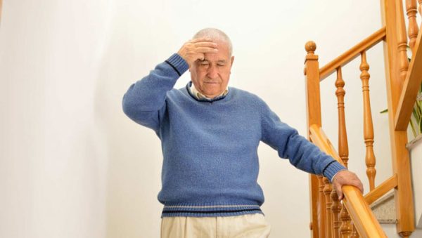 Nguyên nhân chóng mặt ở người cao tuổi