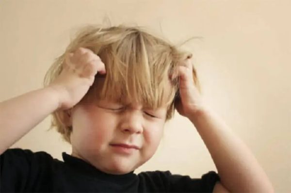 Dấu hiệu bị chóng mặt ở trẻ em